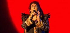 kate-bush-before-the-dawn-live-1-1409129378-article-0.jpg